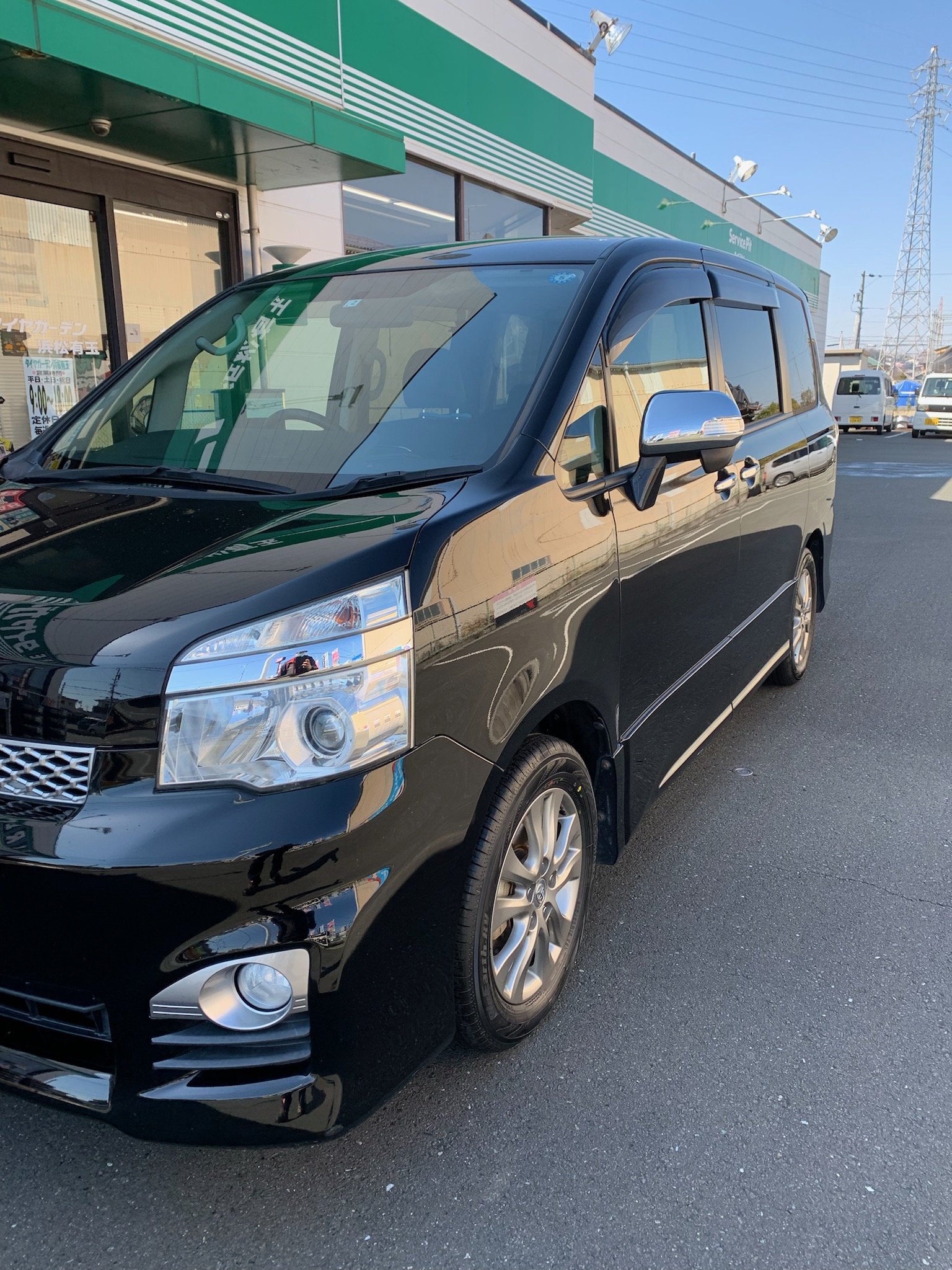 ヴォクシー&times;BluEarth RV-03