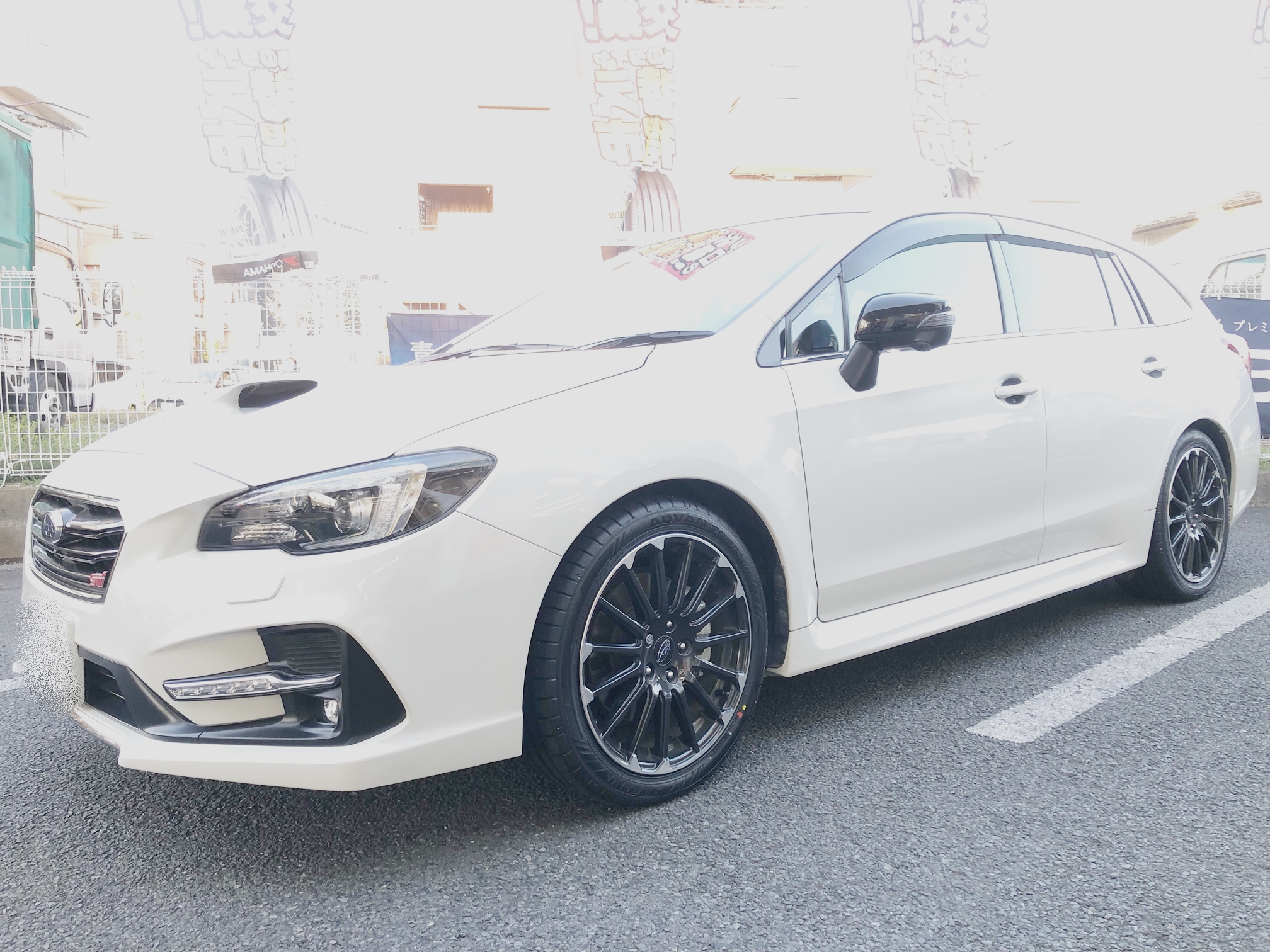 レヴォーグ　ADVAN Sport  V107