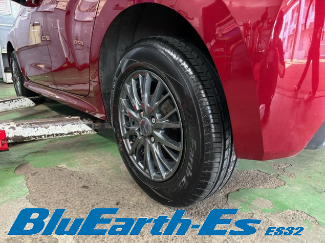 ヤリス&times;BluEarth ES32