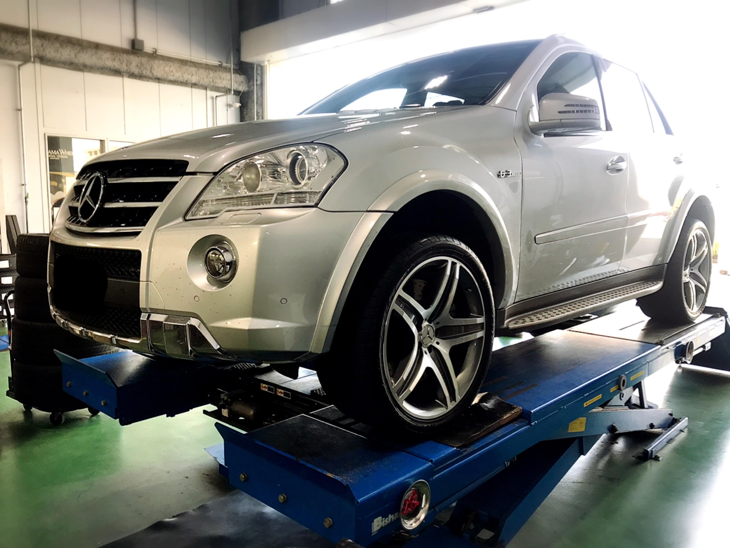 ML63にアドバンスポーツV107を交換お取り付けさせて頂きました！   