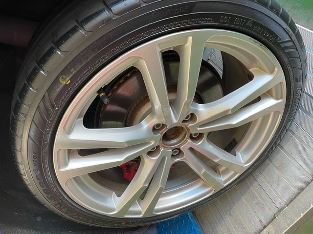 ADVAN Sport V107
