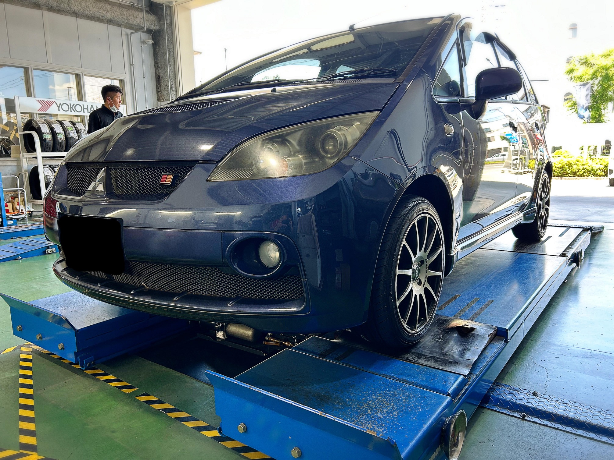 コルトにアドバンフレバを交換取り付け作業させて頂きました。