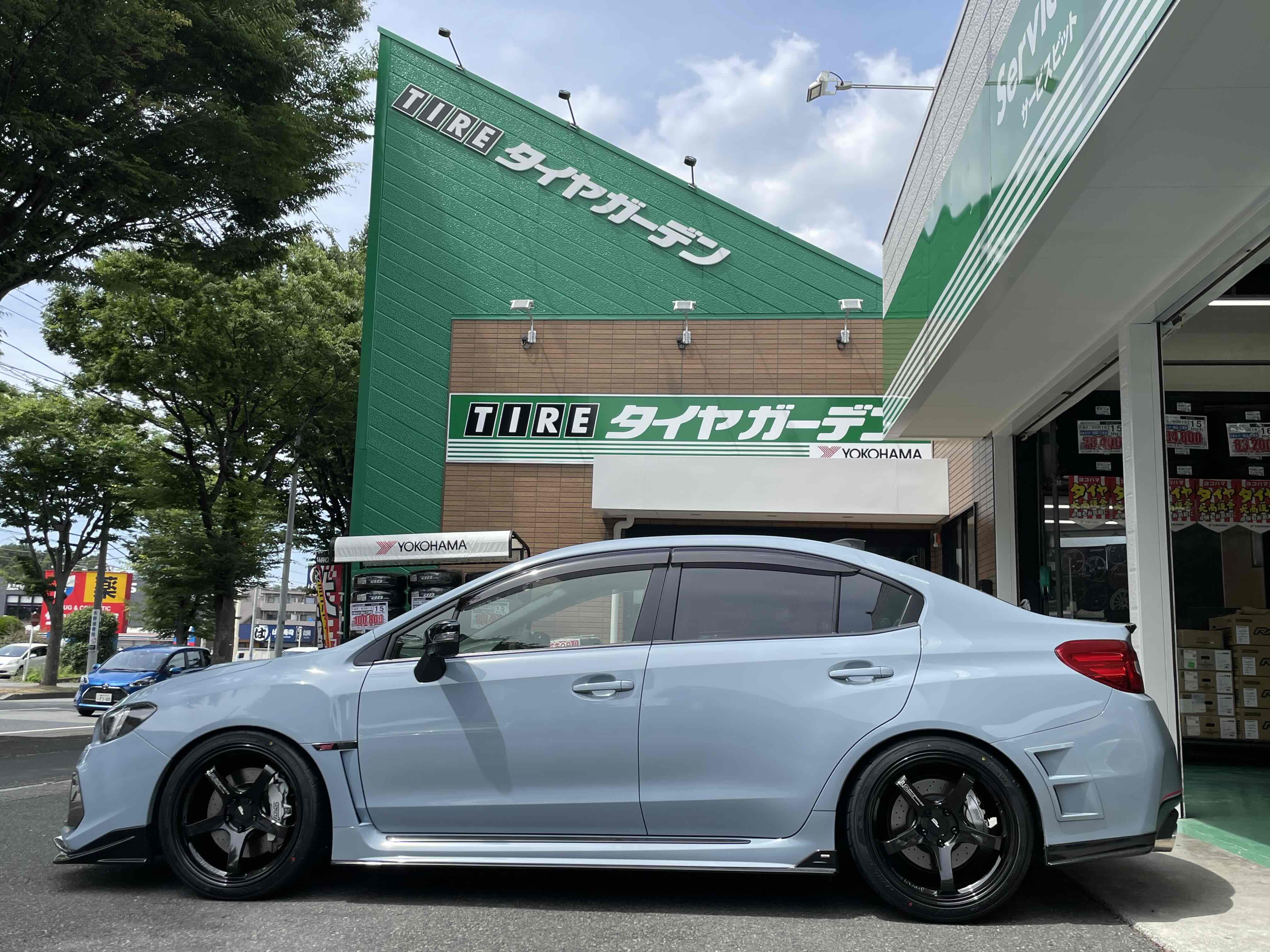 ADVAN Racing GT BEYOND