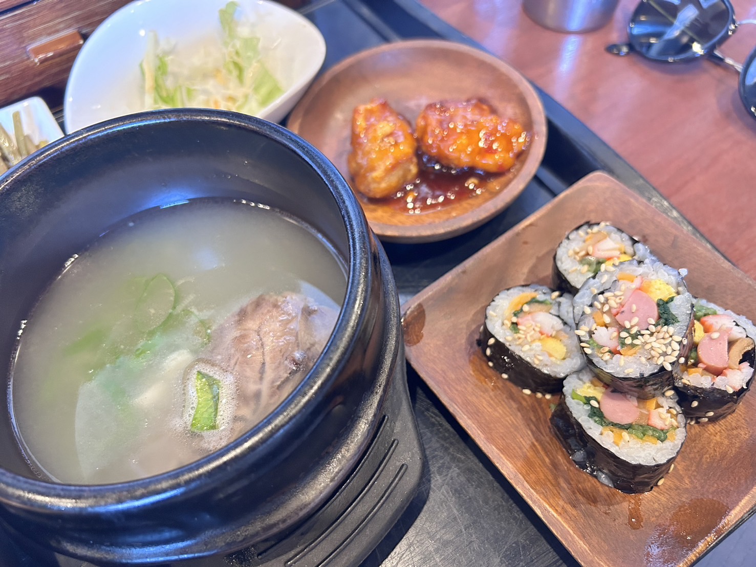 おなかパンパン( ˘&omega;˘ )
