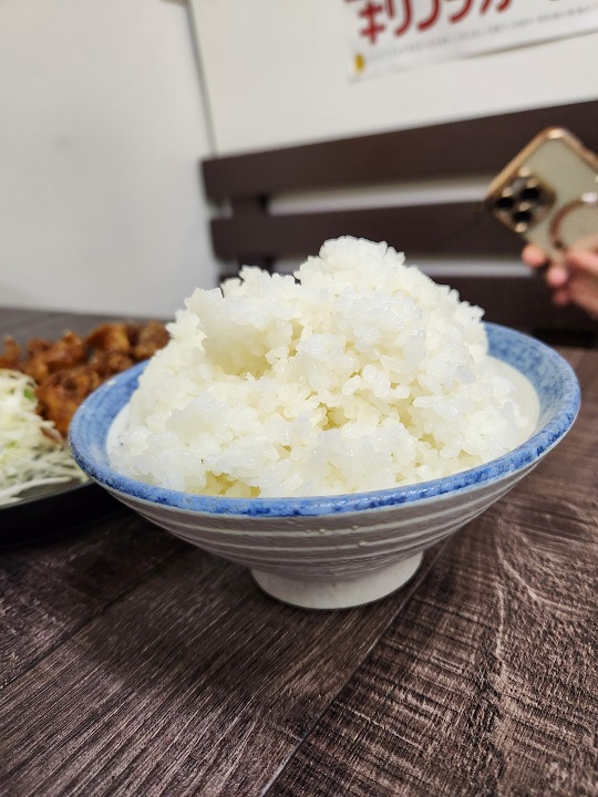 本日定休日です！そして...あまからす！！