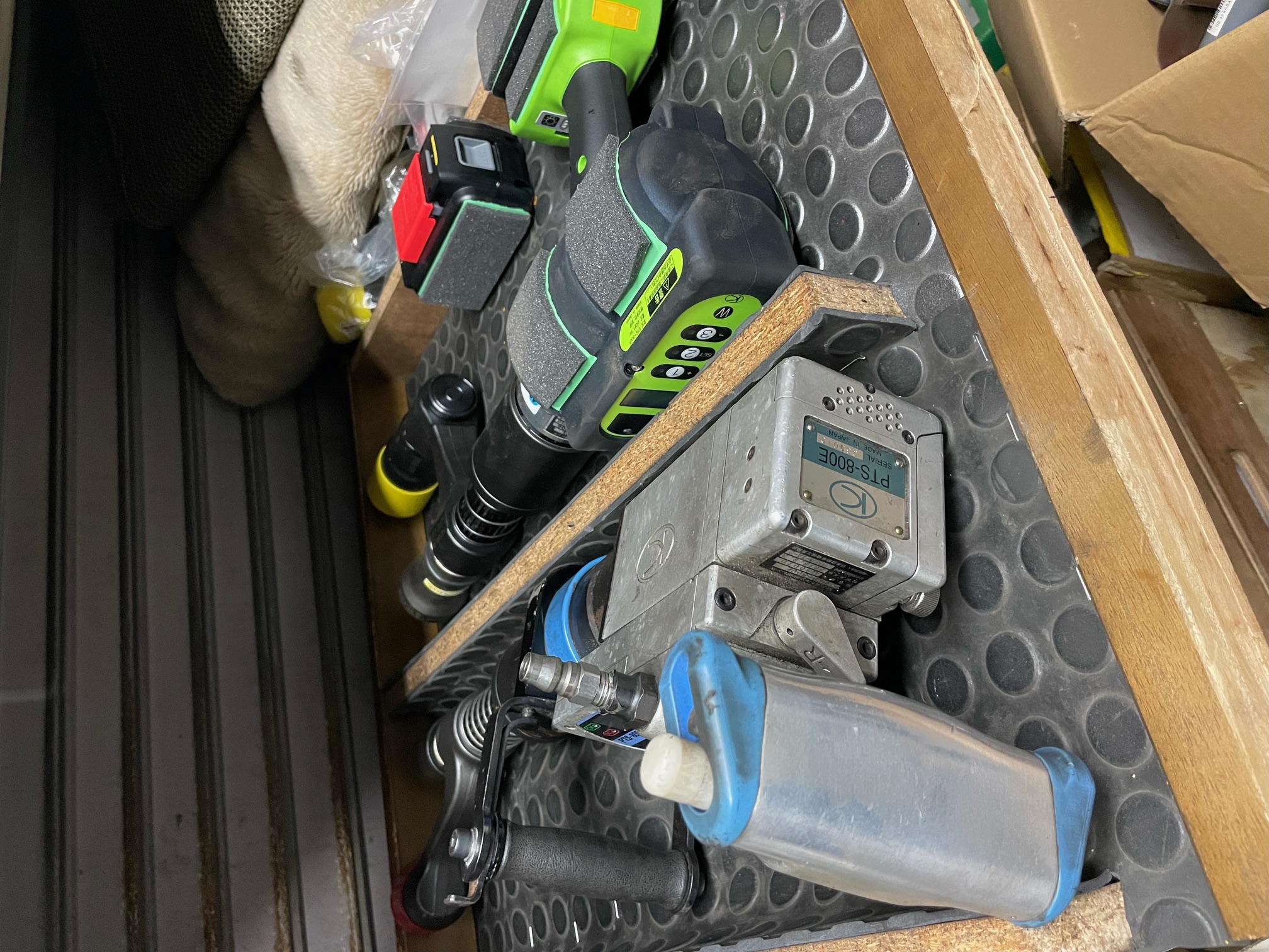 武器(道具)を納める鞘とな