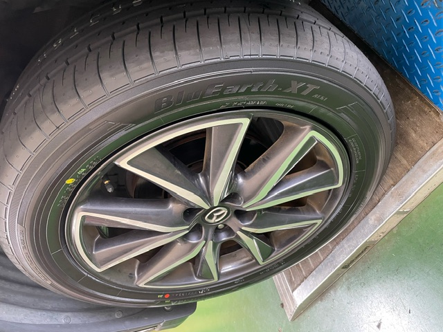 ブルーアースXT AE61