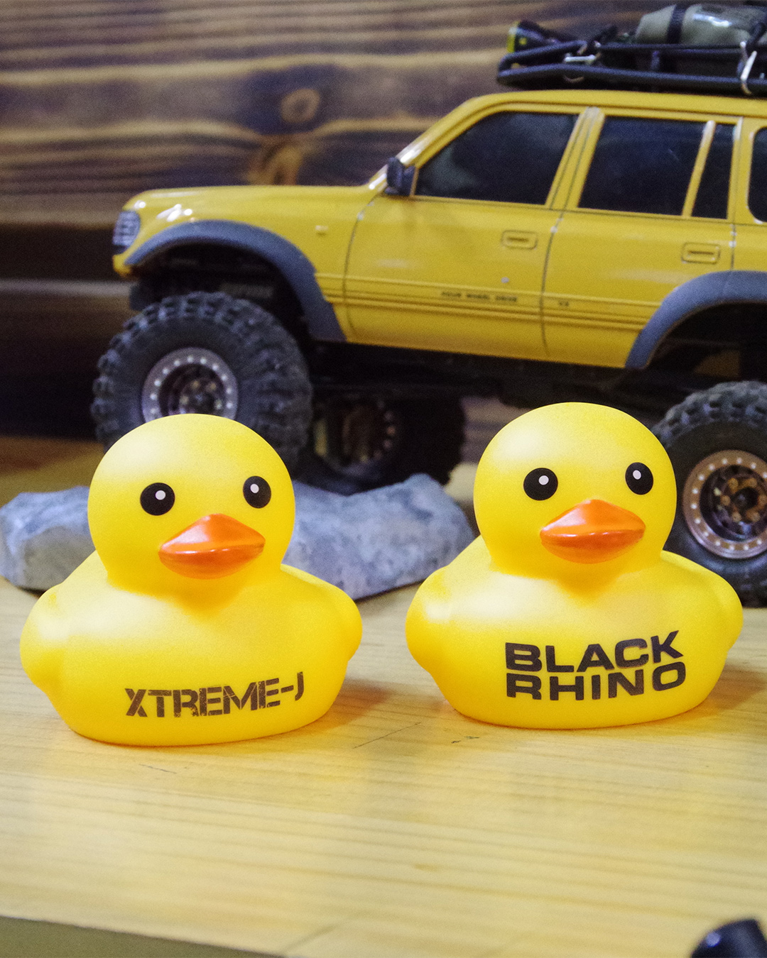 JEEPダック　ブラックライノとエクストリームJ