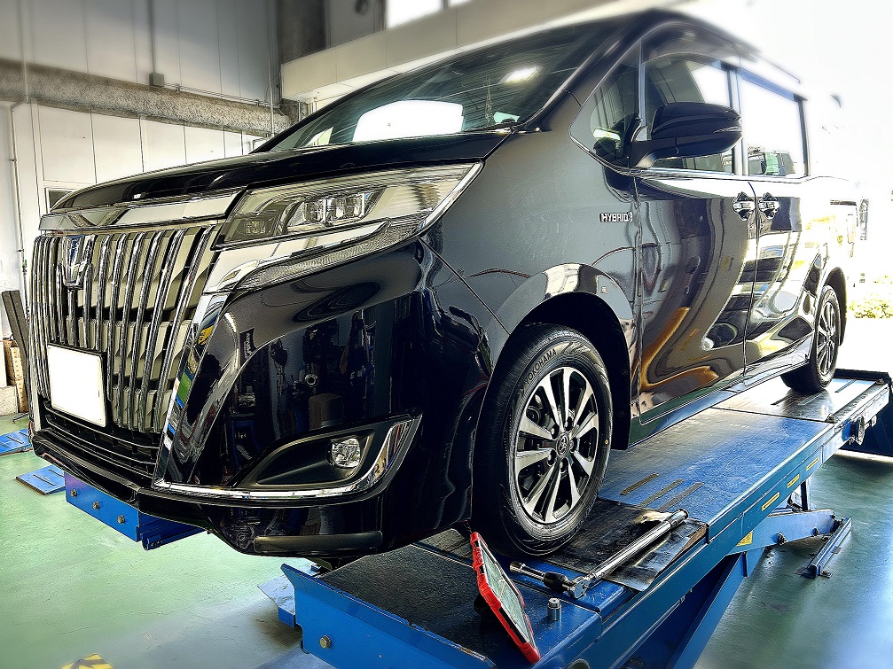 エスクァイアにブルーアースーRV03の交換お取り付けでございます。 