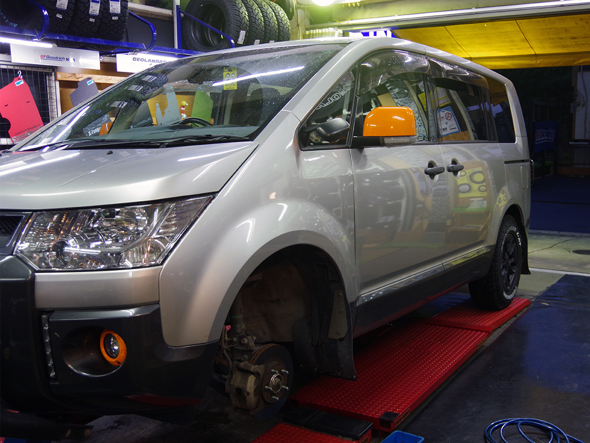 三菱デリカD5にジオランダーX-AT　235/70R16が人気です