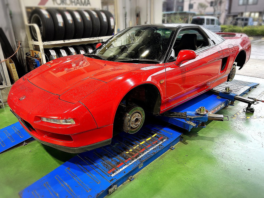 NSXにアドバンフレバを交換取り付けをさせて頂きました。