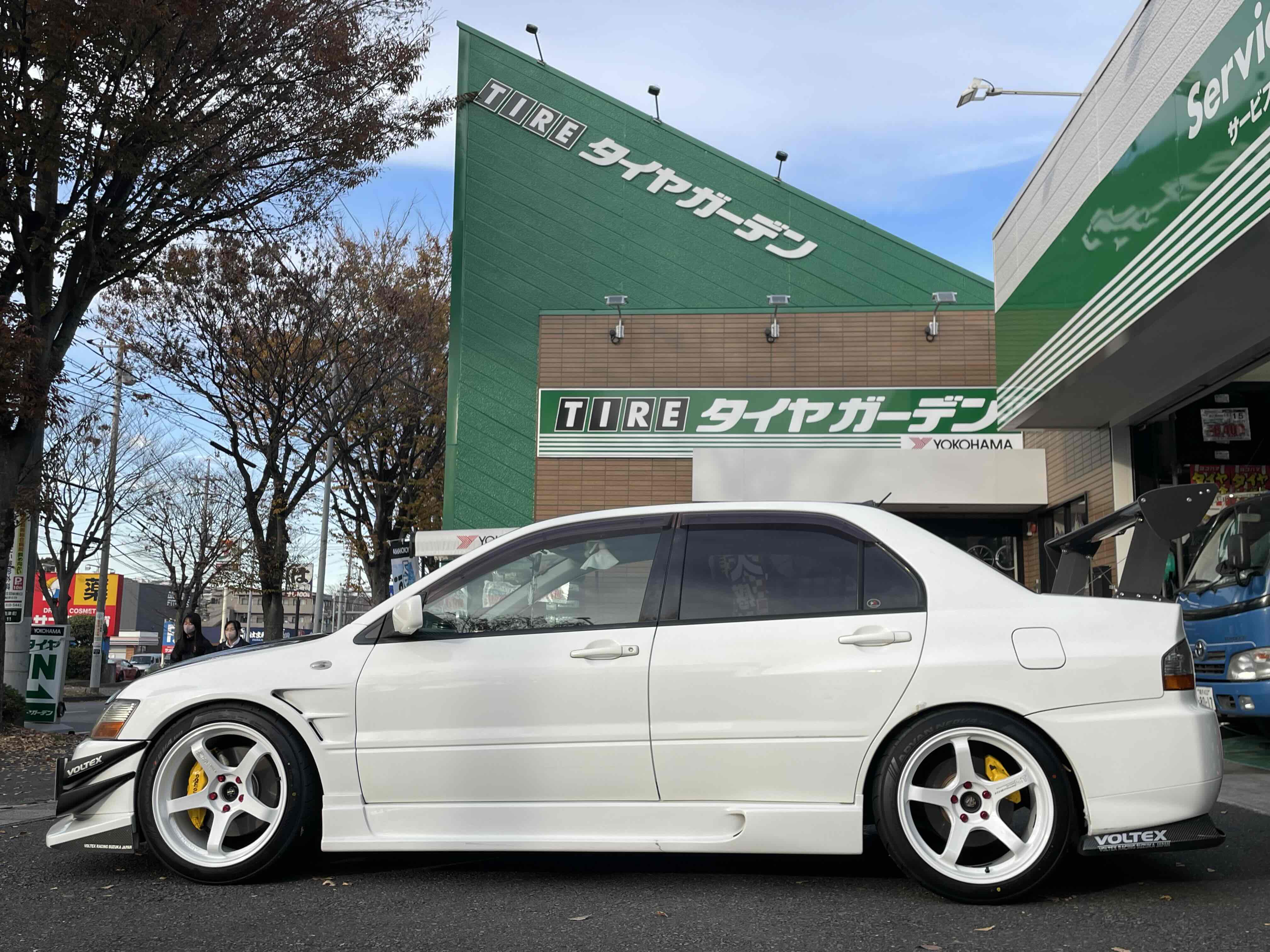 ADVAN Racing GT BEYOND