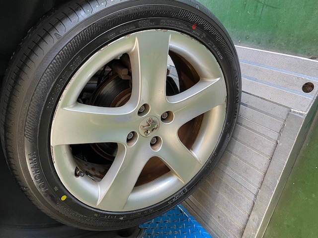 ADVAN dB V553