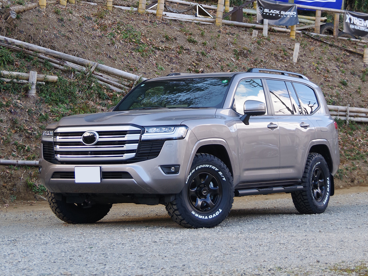 ランドクルーザー300 BRUT BR-44