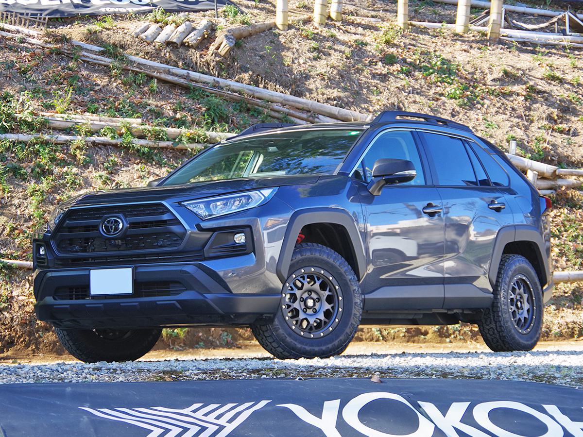 トヨタRAV4アドベンチャー XJ04MGB