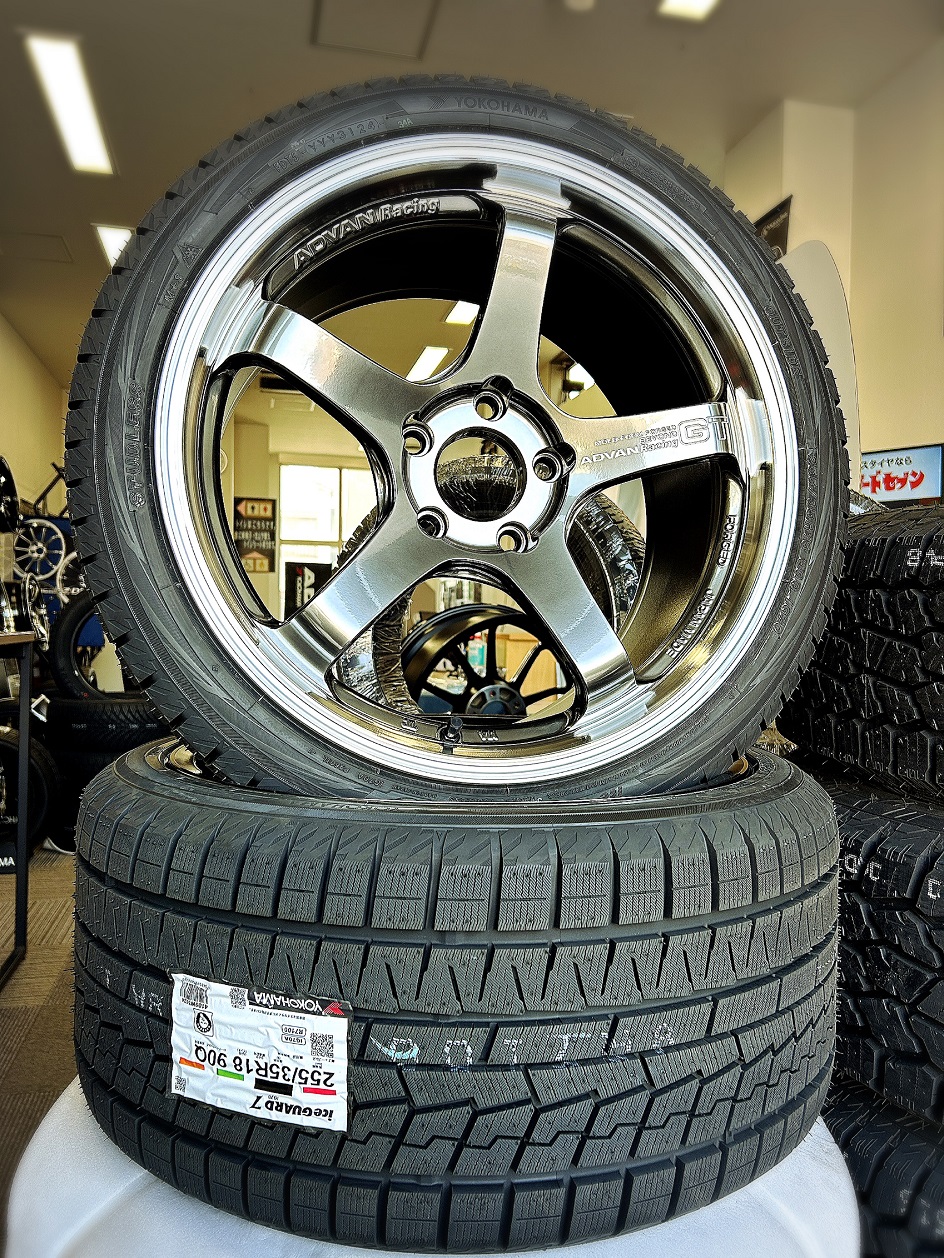 アドバンレーシングGTﾋﾞﾖﾝﾄﾞ＆IG70のセットでございます。