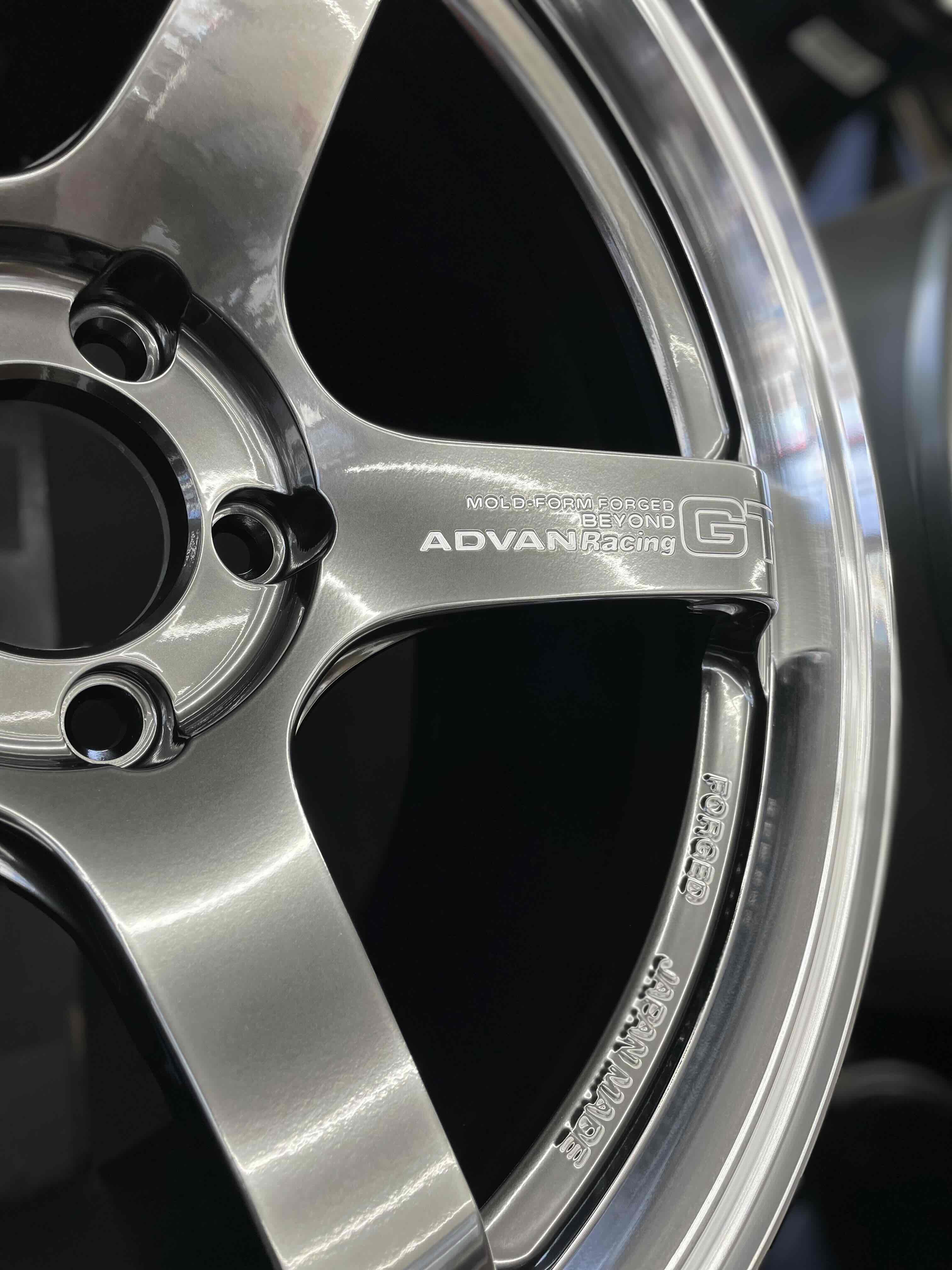 ADVAN Racing GT BEYOND