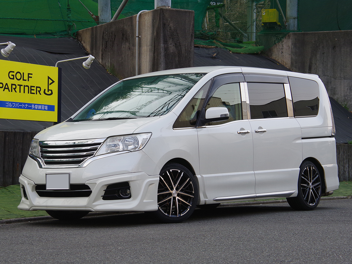 日産セレナにスマックグレイヴ