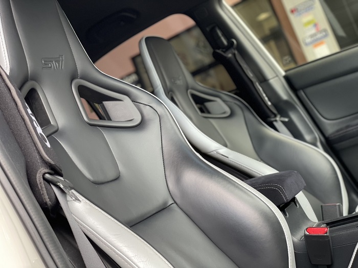 私の車の純正シートもこれであってほしい