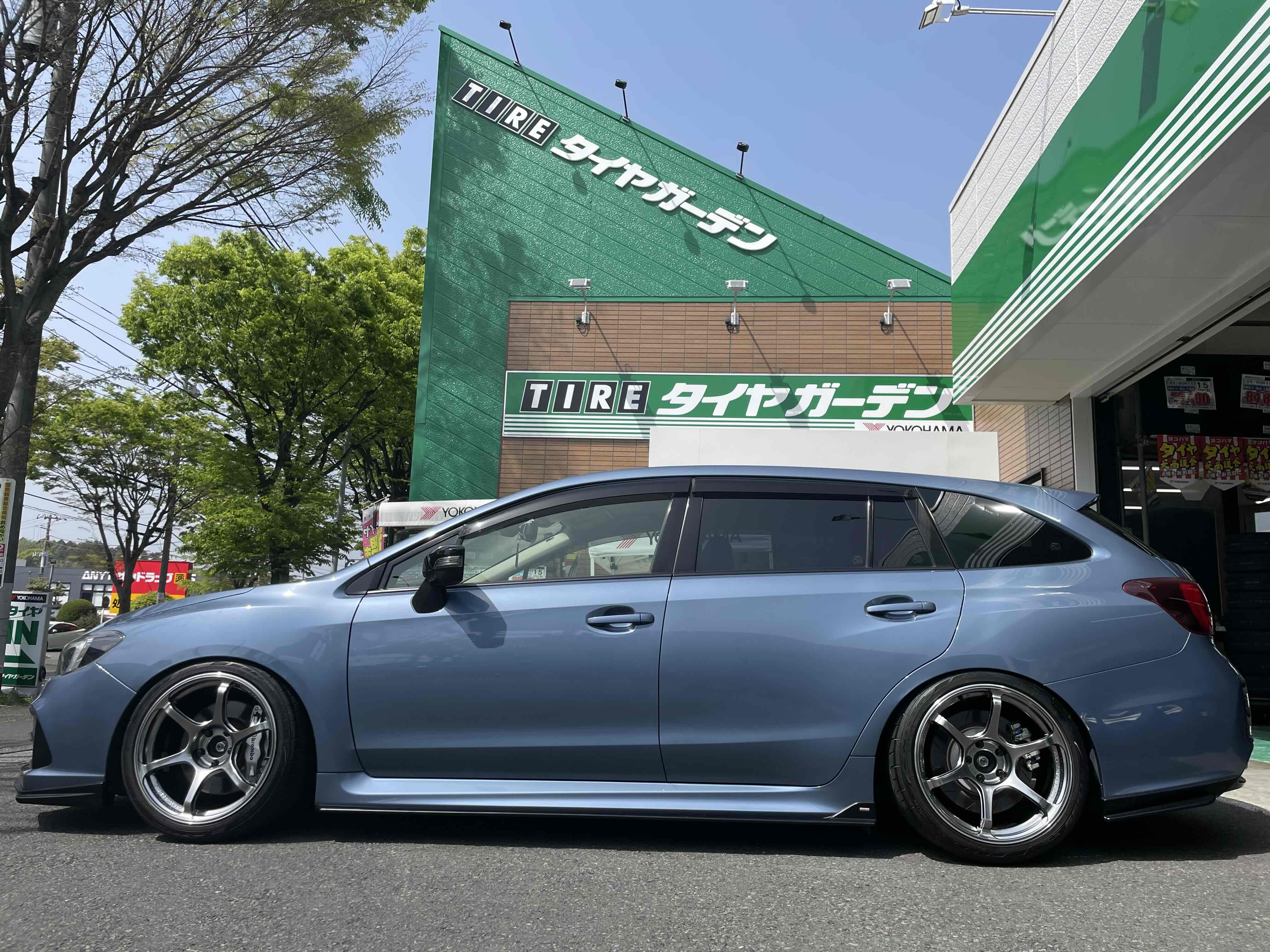 ADVAN Racing RG-4