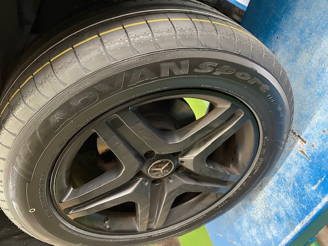 ADVAN Sport V107