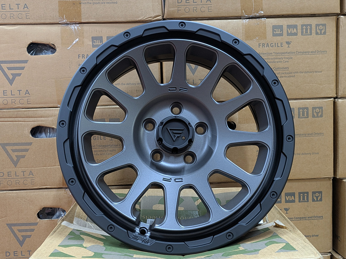 デルタフォースオーバルの限定カラー  DELTAFORCE OVAL CCL 17x7.0 5/114.3 is33