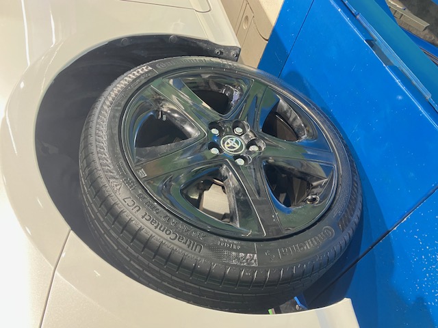 プリウスのタイヤ交換