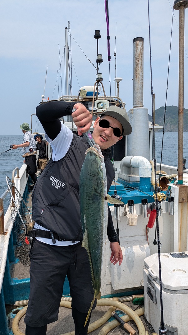 ブリ釣ったどー