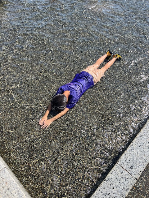水遊び:( ;&acute;꒳`;)