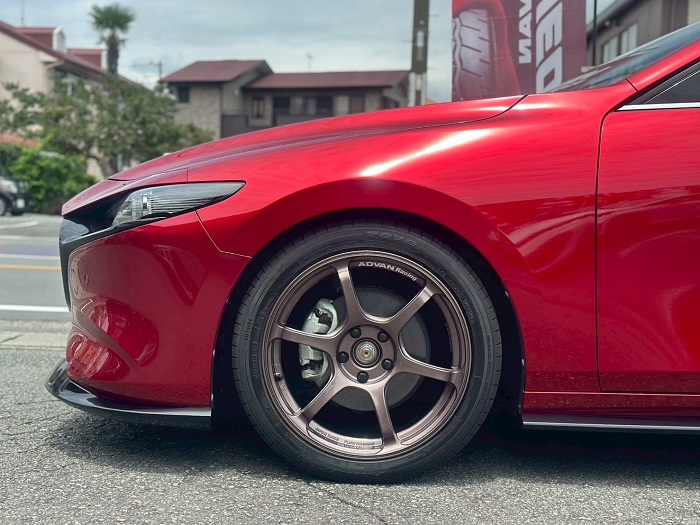 車もホイールも、この色大好きなんです