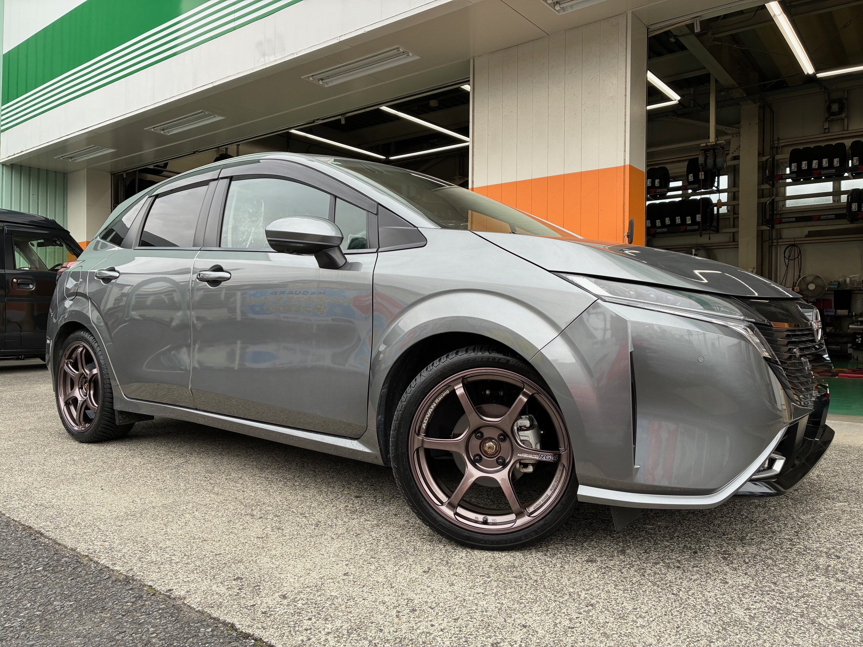 オーラ　ADVAN　RG-4