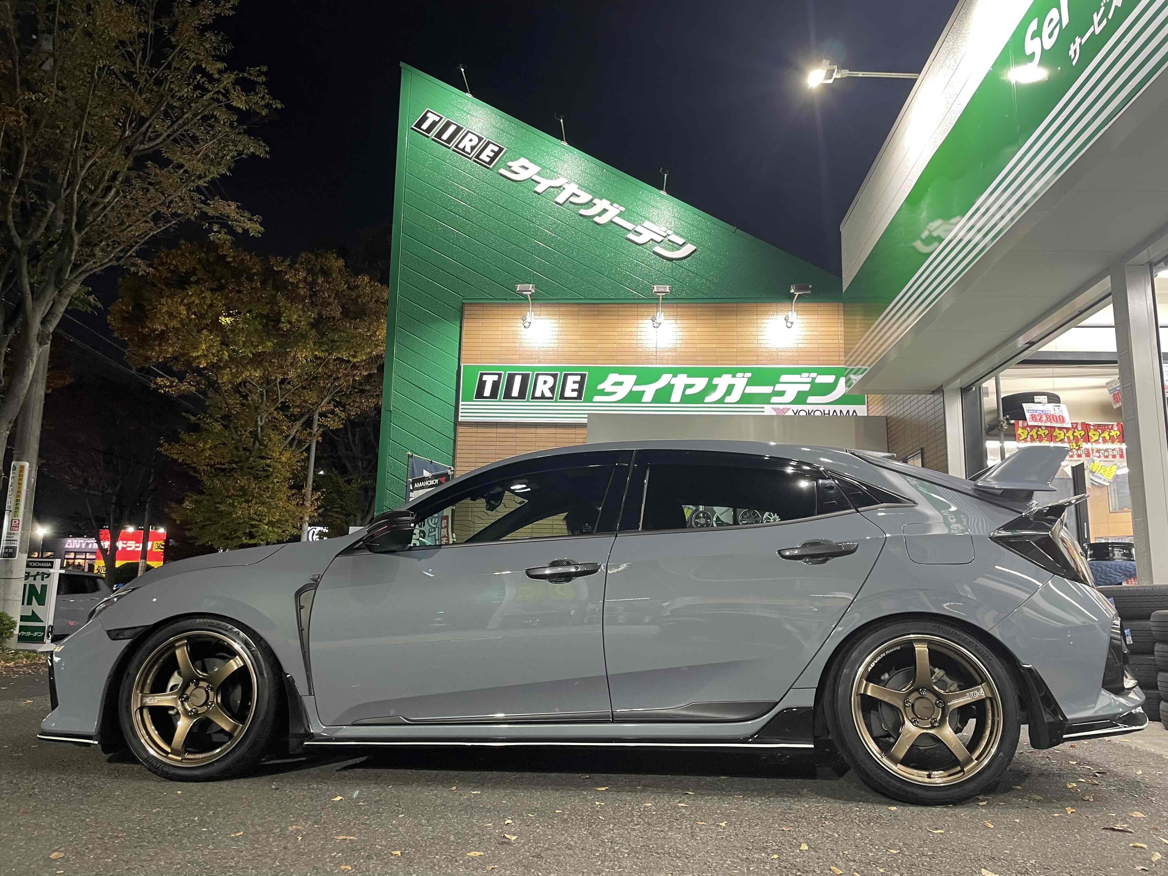 ADVAN Racing TC-4
