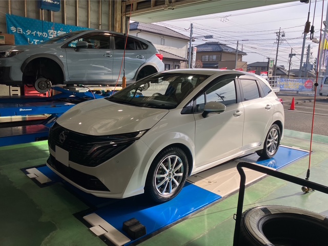 オーラにスタッドレスセット