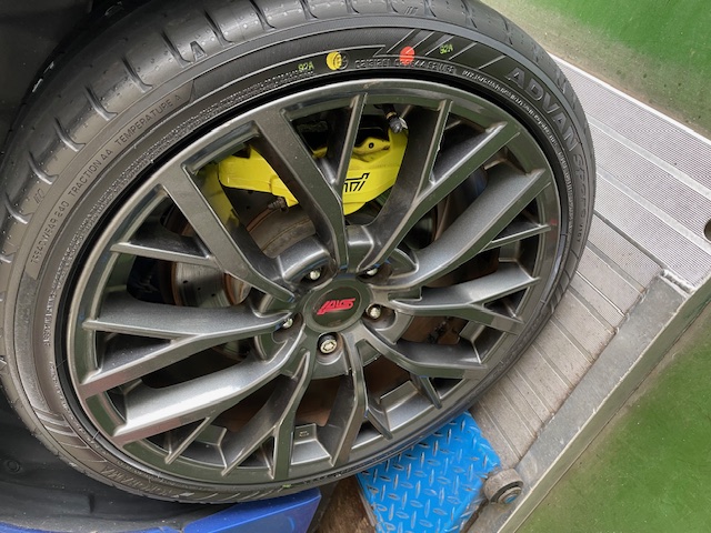 ADVAN Sport V107