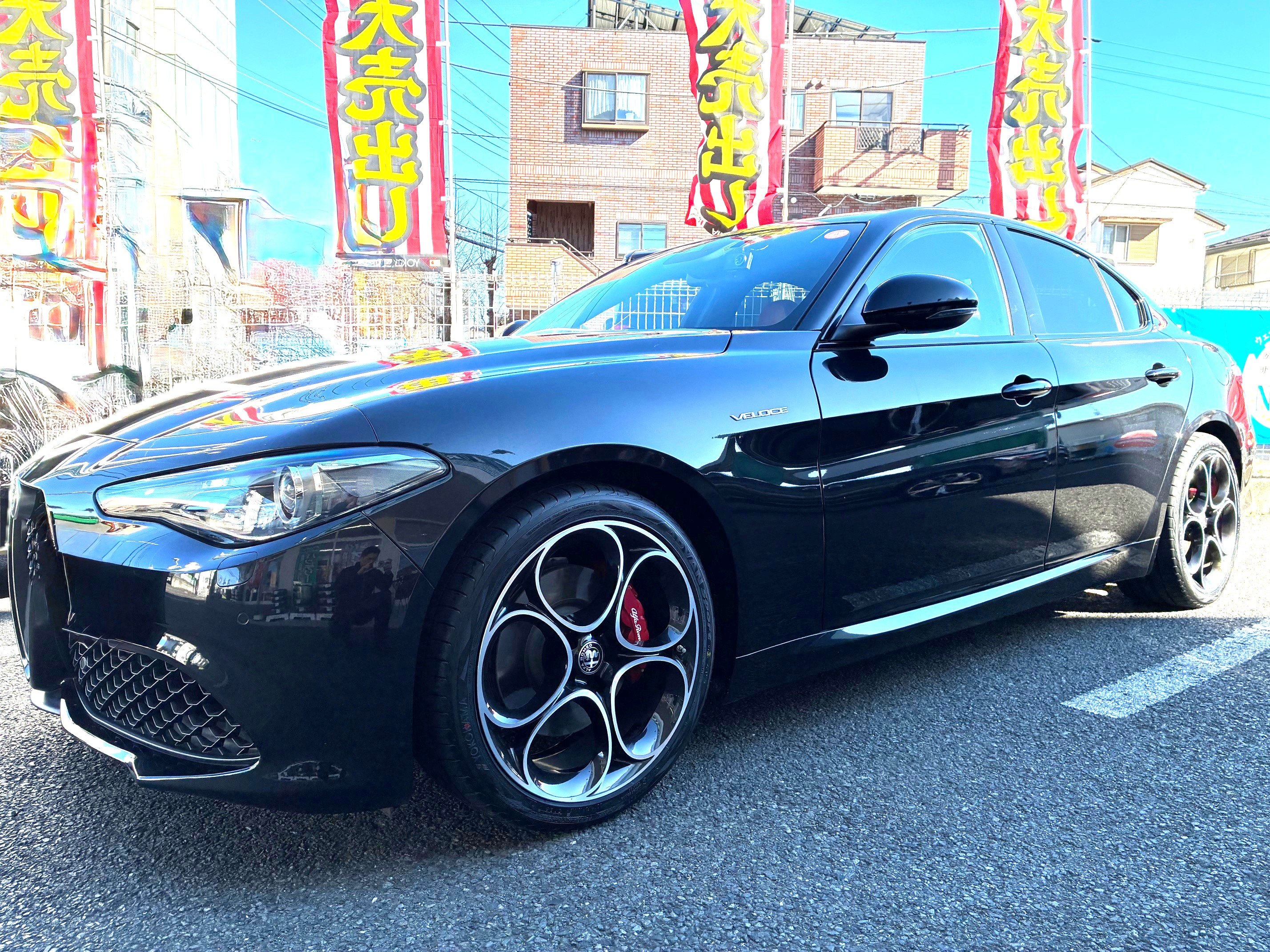 高性能イタリア車にも