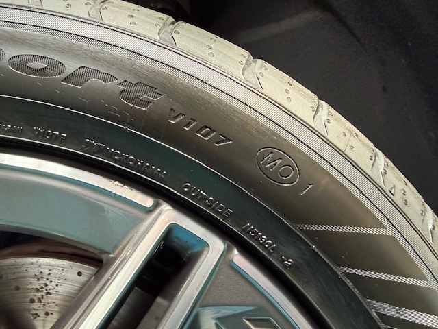 ADVAN sport V107