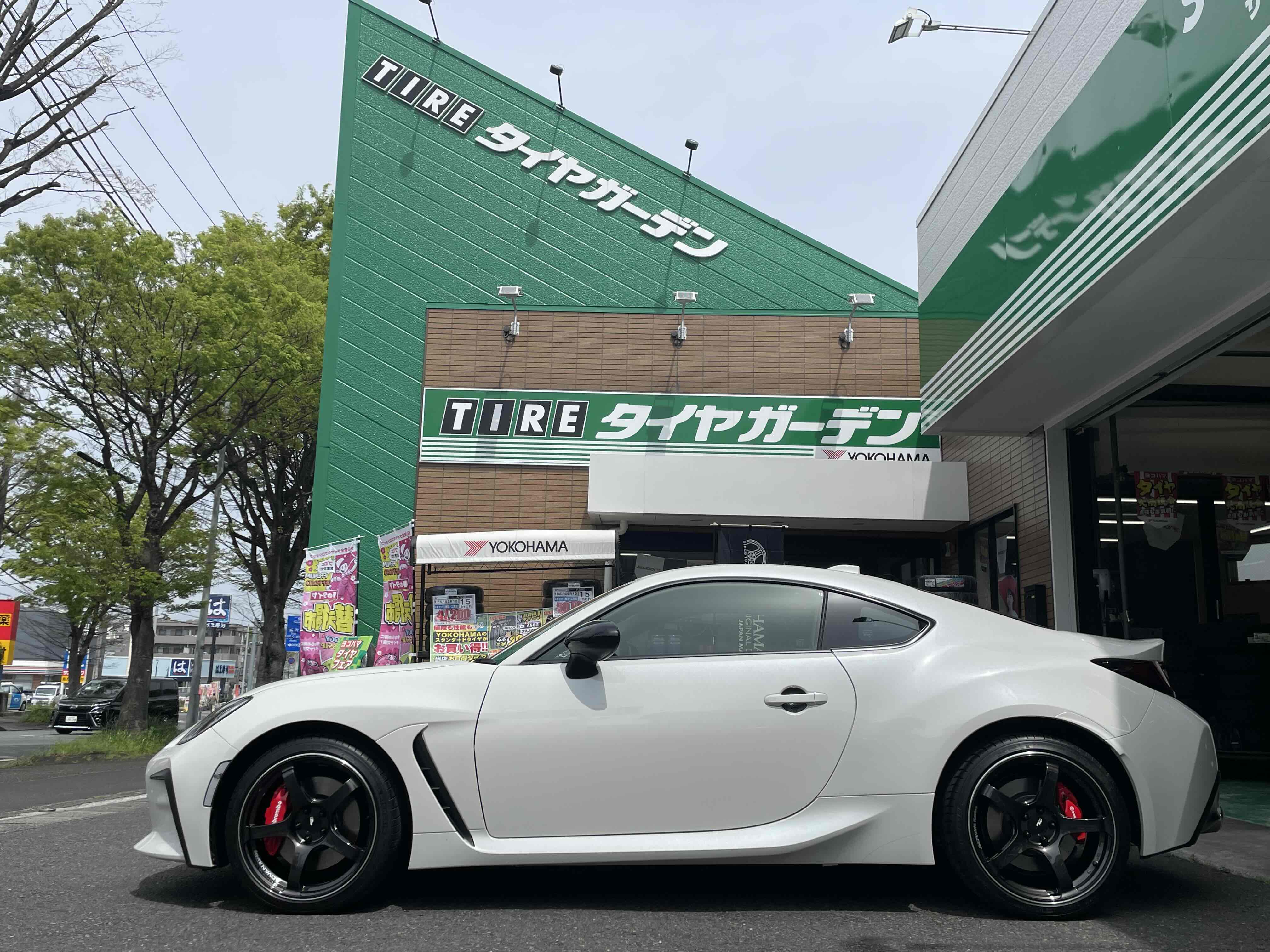 ADVAN Racing TC-4