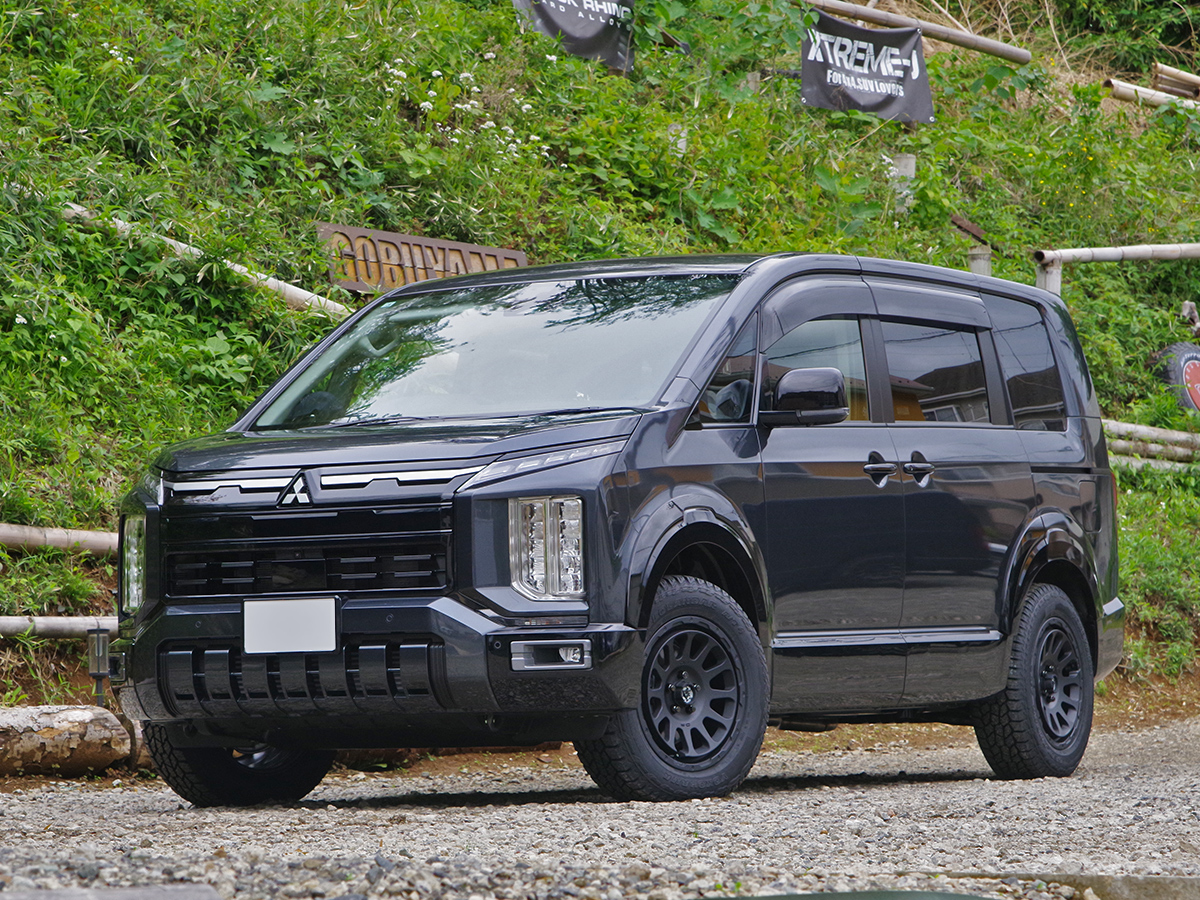 新型デリカD5にデルタフォースオーバルの17インチ