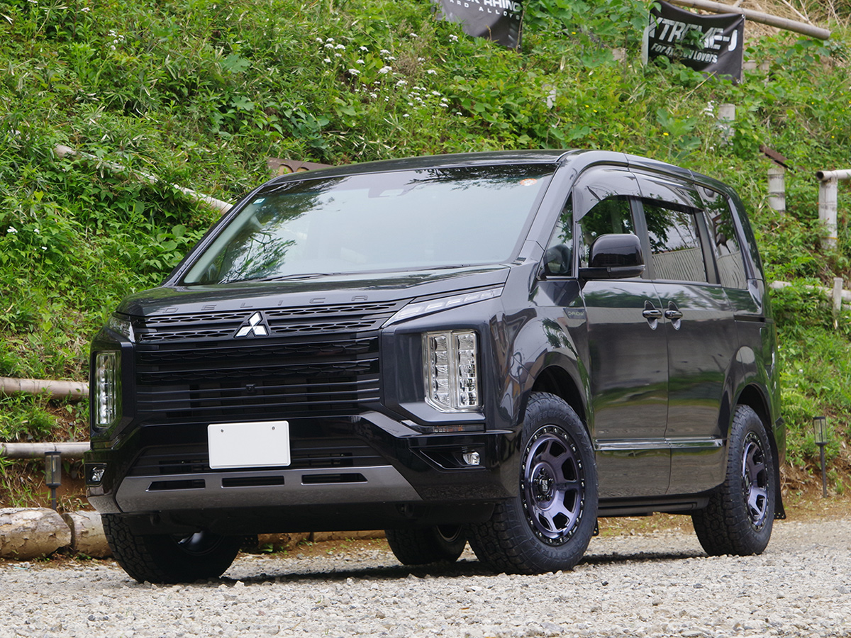 デリカD5シャモニー　XJ07の17インチ