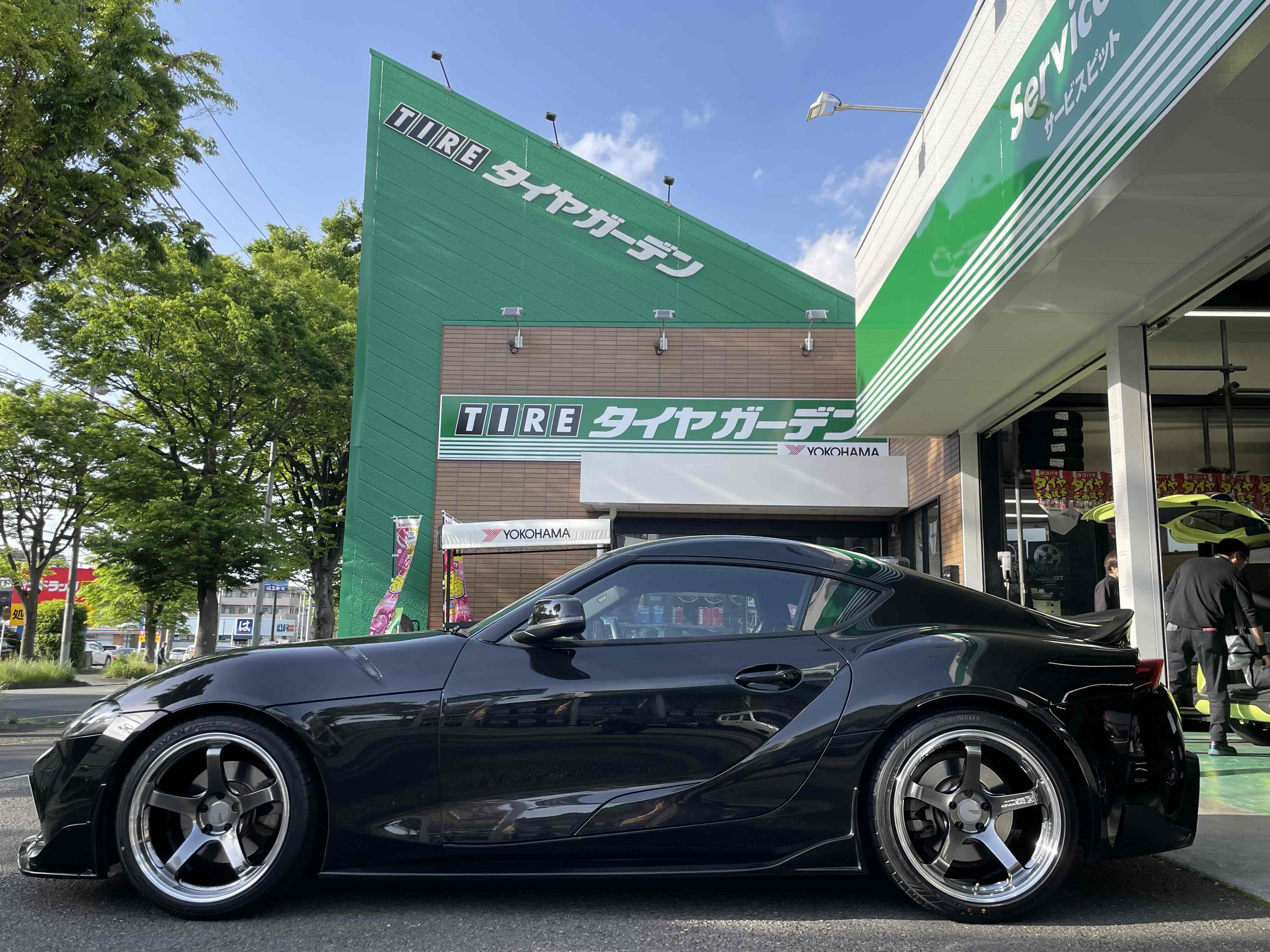 ADVAN Racing GT BEYOND