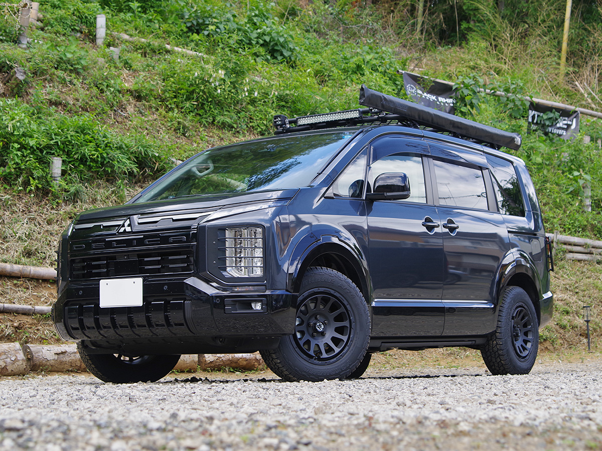 現行デリカD5にデルタフォースオーバルの17インチ　ジオランダーA/T4で装着