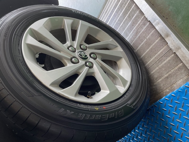 ブルーアースXT AE61