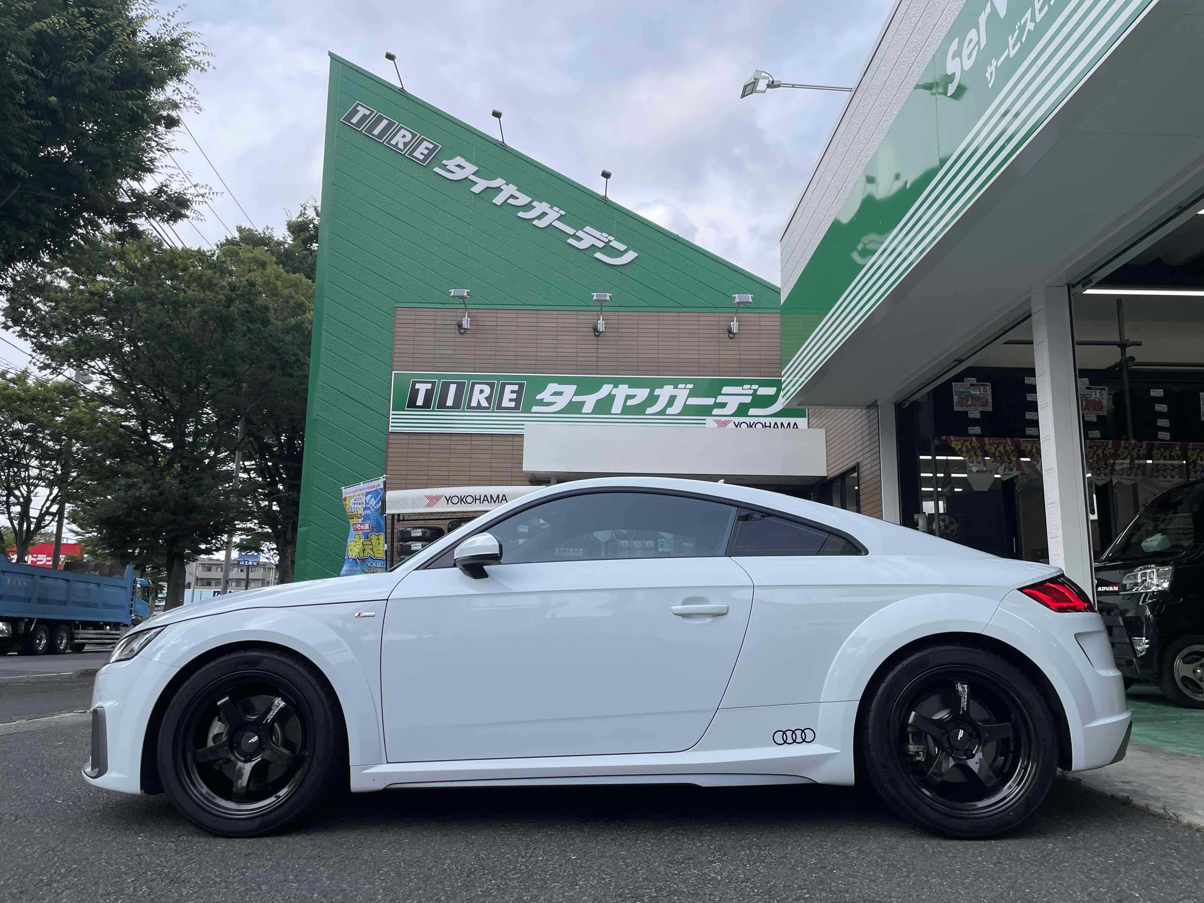 ADVAN Racing GT BEYOND