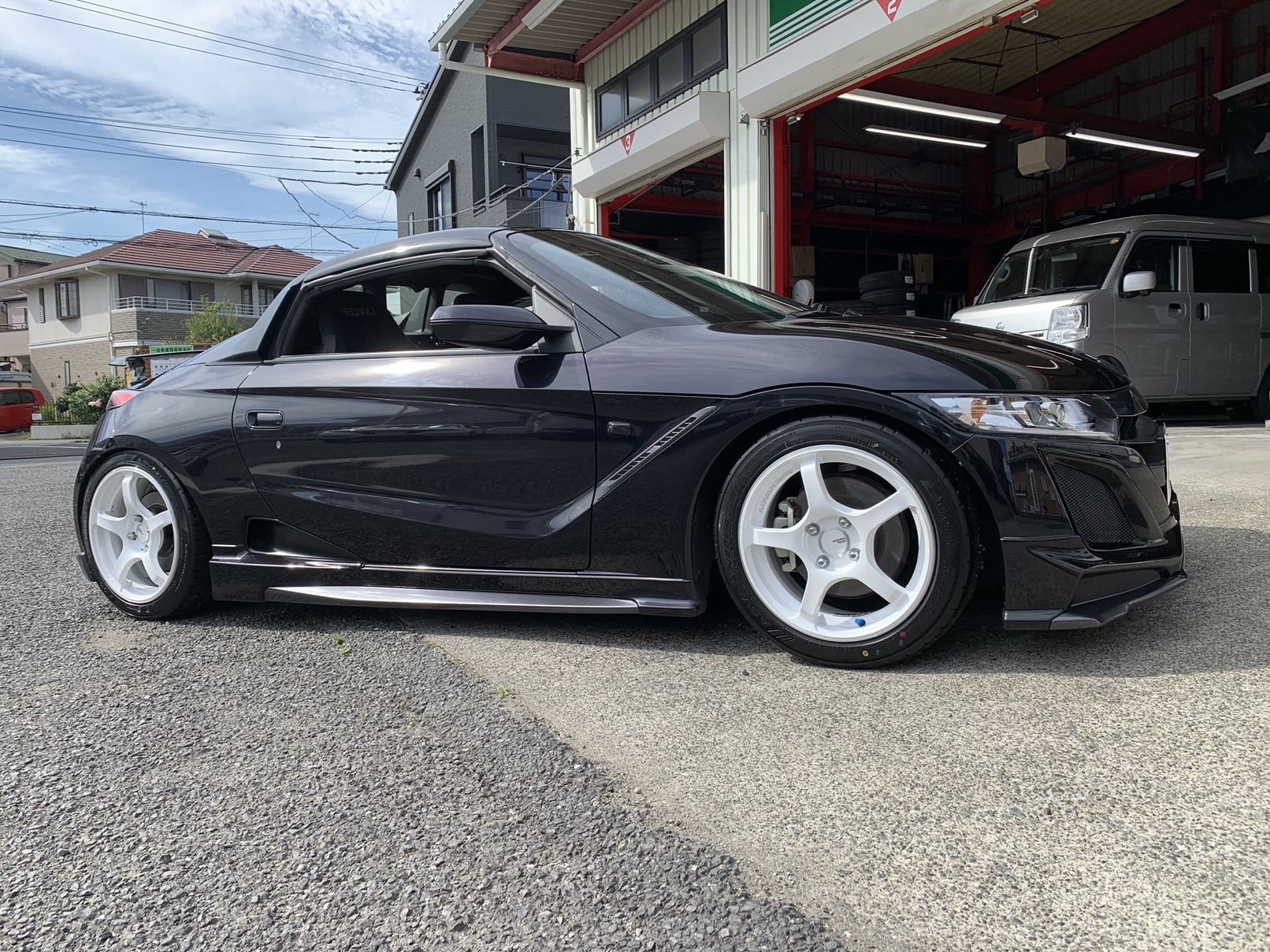 ADVAN Racing TC-4