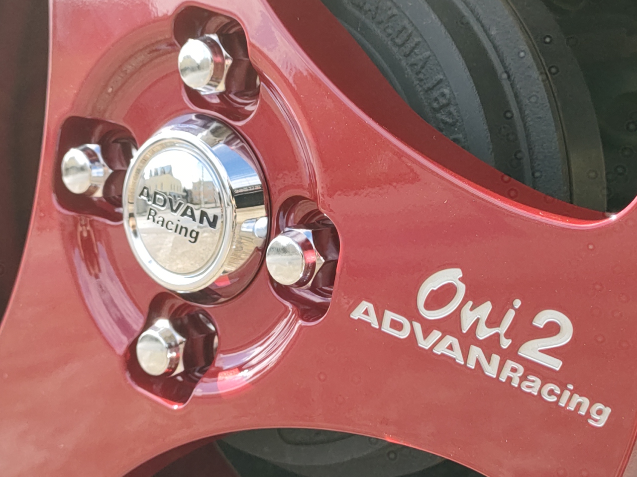 ADVAN Racing Oni2