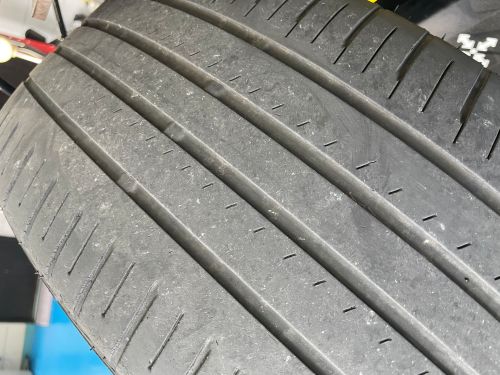 ヤリスクロス　ＸＴ２１５／５０Ｒ１８