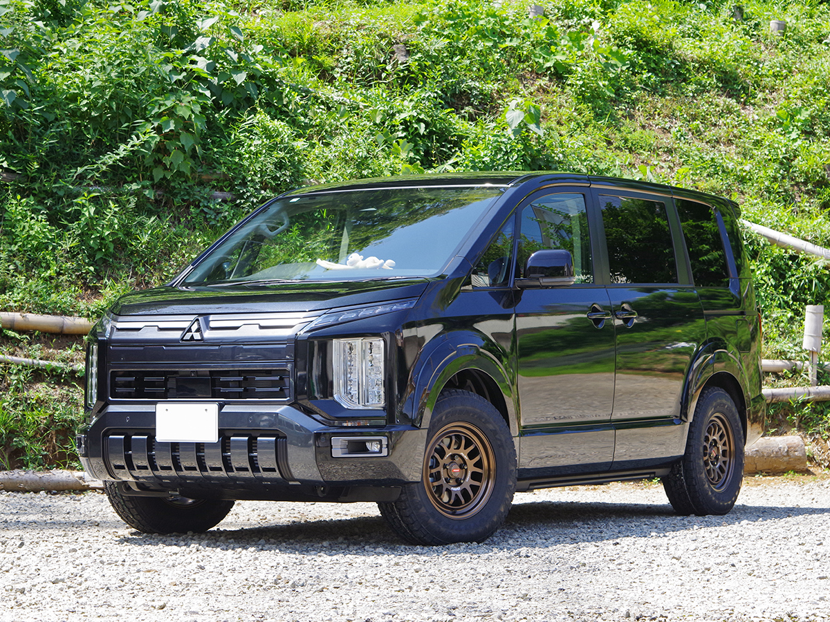 納車間もないデリカD5にレイズの鍛造ホイール