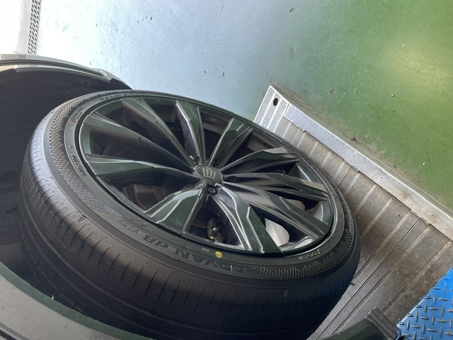 ADVAN dB V553