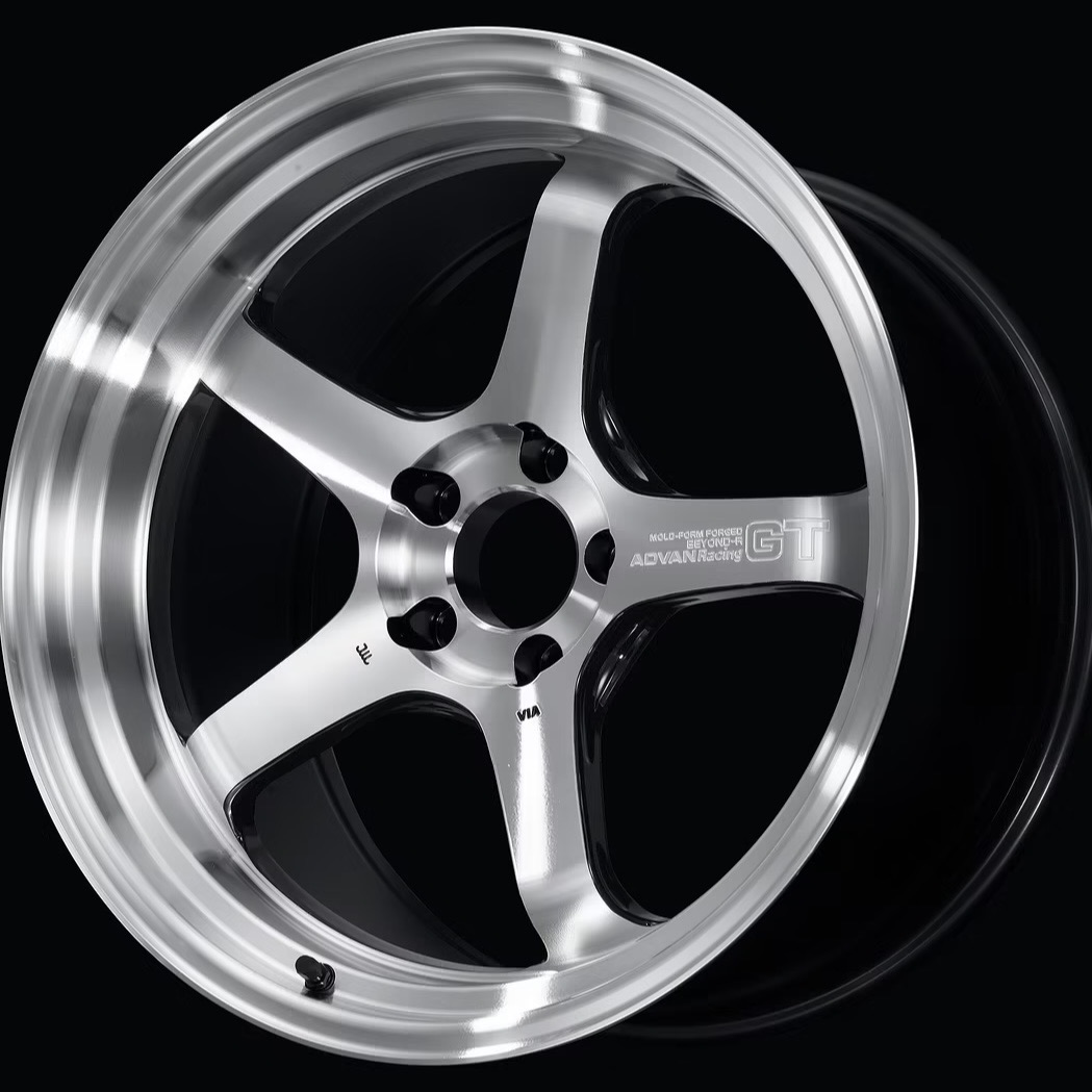 GT BEYOND-R　19インチ発売！！