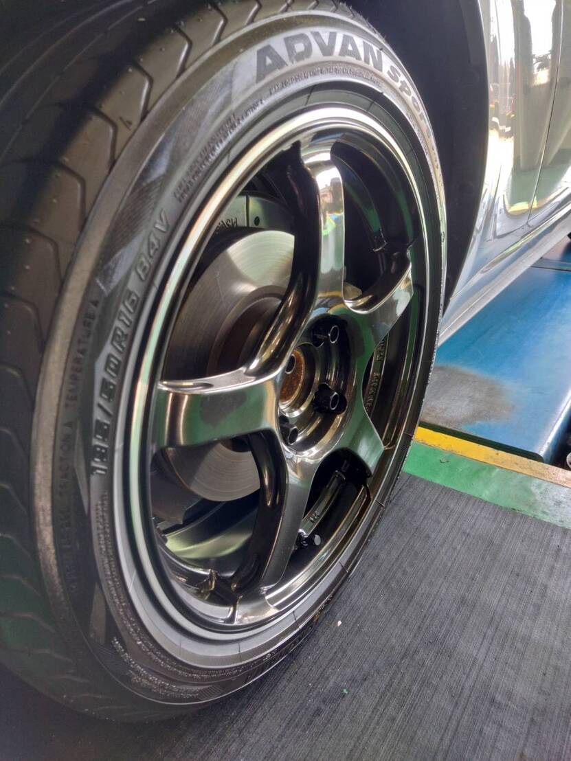 ロードスターのホイール交換　TC-4